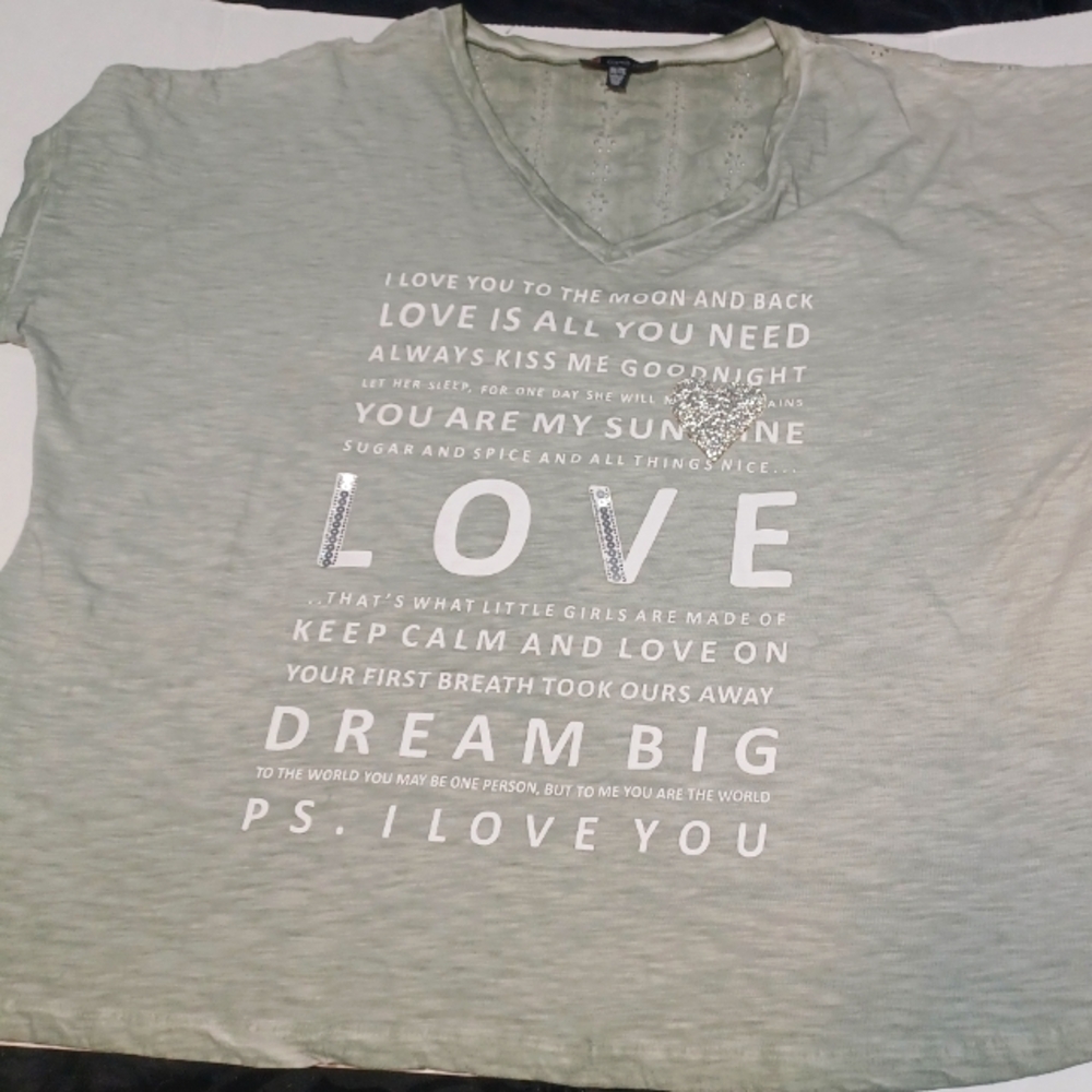 Carrie Noir 2XL Ladies Mint Green Graphic ShortTee w/ Sequin Heart Love Quotes
